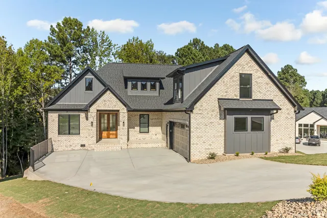 $919,000 | 713 Man Of War Court, Inman, SC 29349