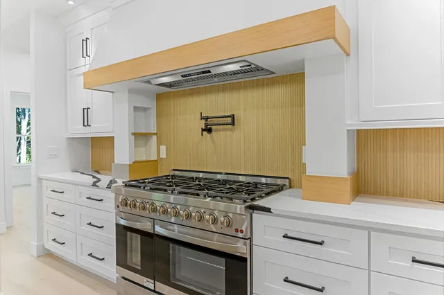 $919,000 | 713 Man Of War Court, Inman, SC 29349