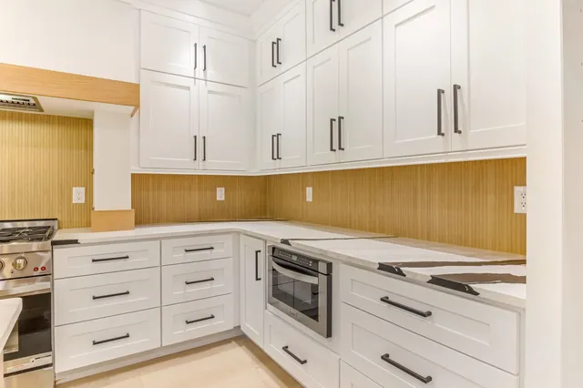 $919,000 | 713 Man Of War Court, Inman, SC 29349