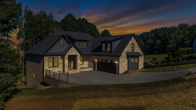 $919,000 | 713 Man Of War Court, Inman, SC 29349