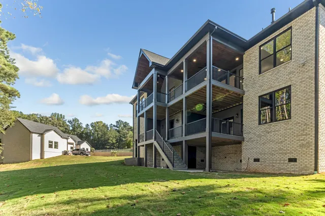 $919,000 | 713 Man Of War Court, Inman, SC 29349