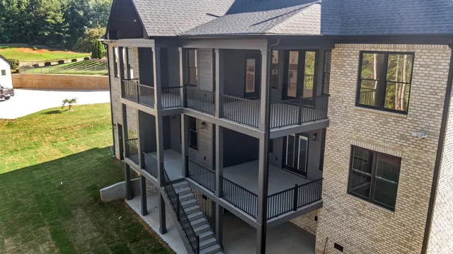 $919,000 | 713 Man Of War Court, Inman, SC 29349