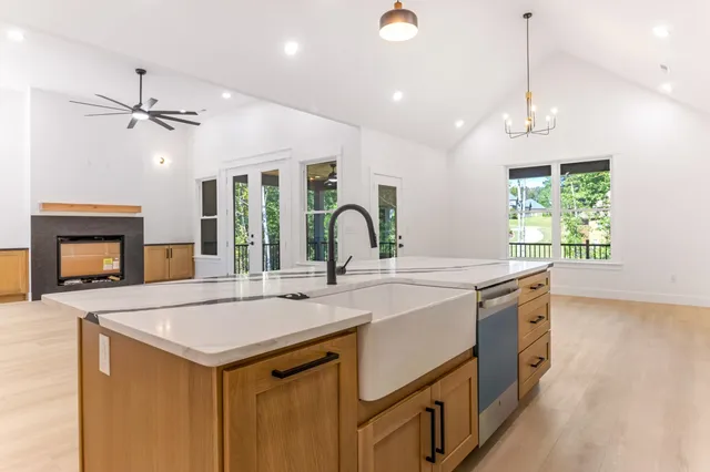 $919,000 | 713 Man Of War Court, Inman, SC 29349