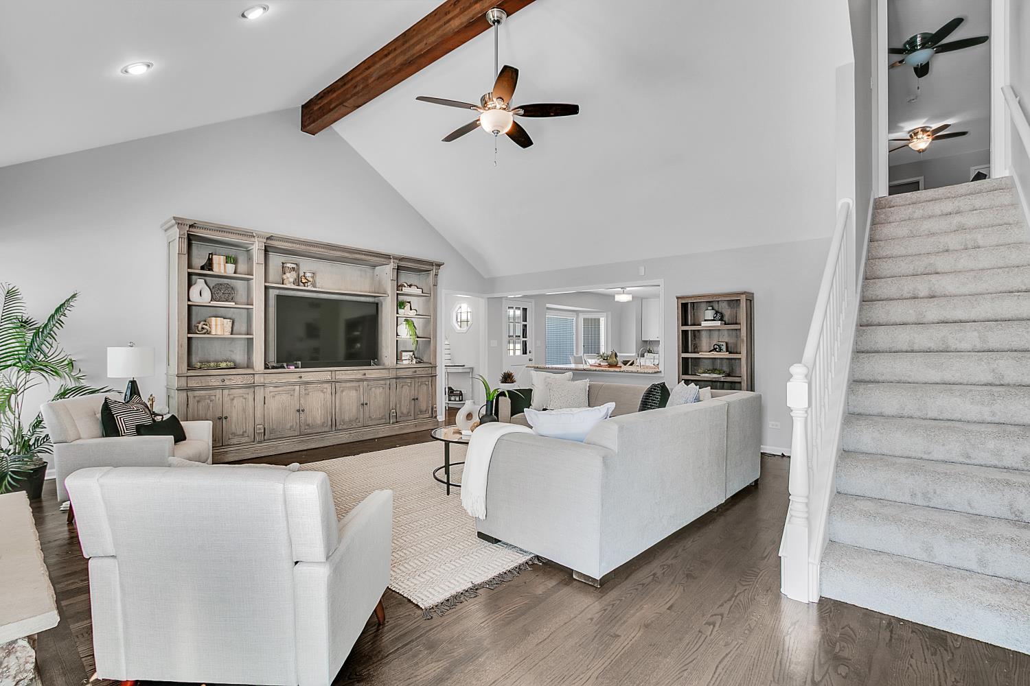 3700 Monarch Circle Naperville, IL 60564 - Photo 15 of 48