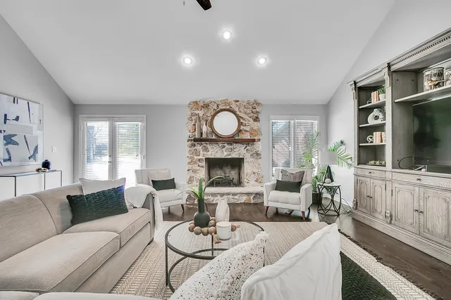 $860,000 | 3700 Monarch Circle, Naperville, IL 60564