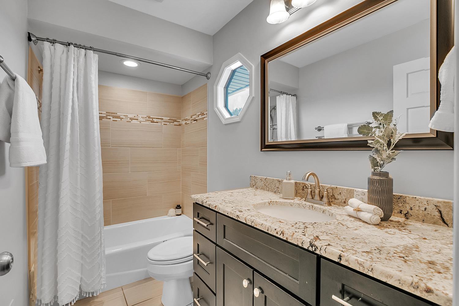 3700 Monarch Circle Naperville, IL 60564 - Photo 19 of 48