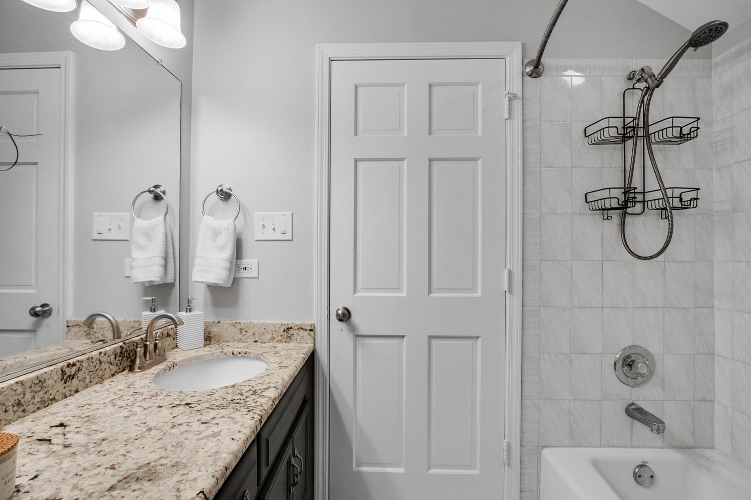 3700 Monarch Circle Naperville, IL 60564 - Photo 26 of 48