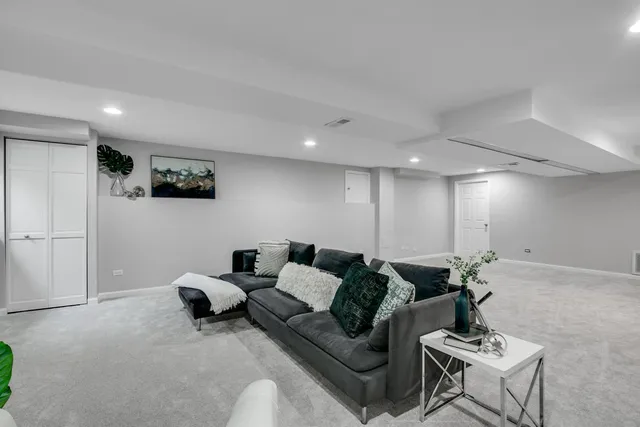 $860,000 | 3700 Monarch Circle, Naperville, IL 60564