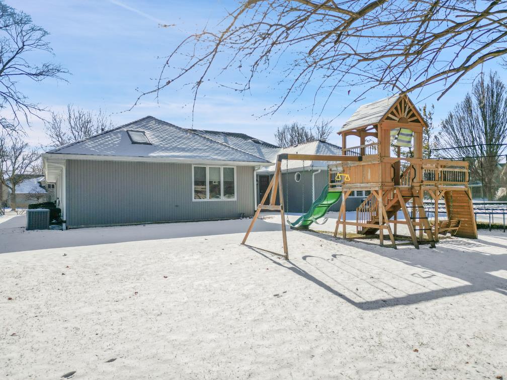 3700 Monarch Circle Naperville, IL 60564 - Photo 43 of 48