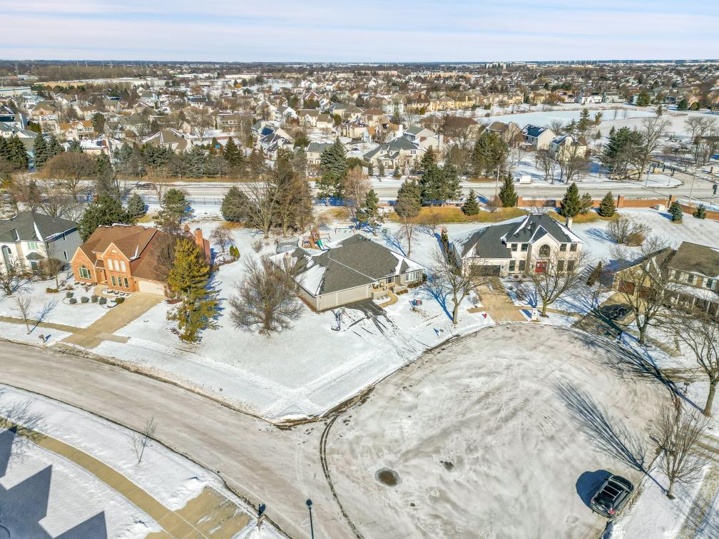 3700 Monarch Circle Naperville, IL 60564 - Photo 47 of 48