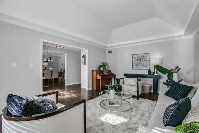 $860,000 | 3700 Monarch Circle, Naperville, IL 60564