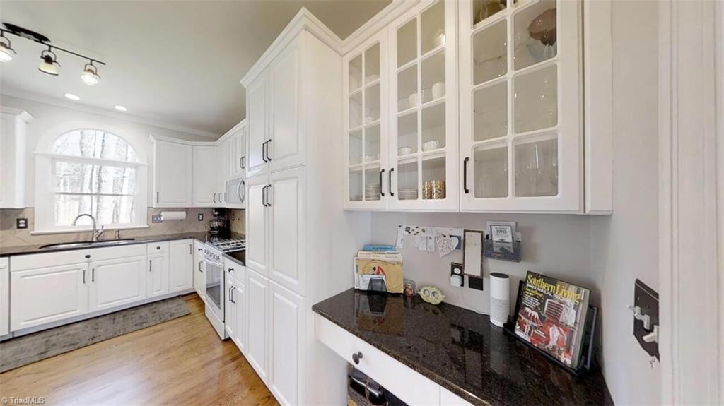 4861 Hearthstone Road Clemmons, NC 27012 - Photo 9 of 26 Gallery Image 9