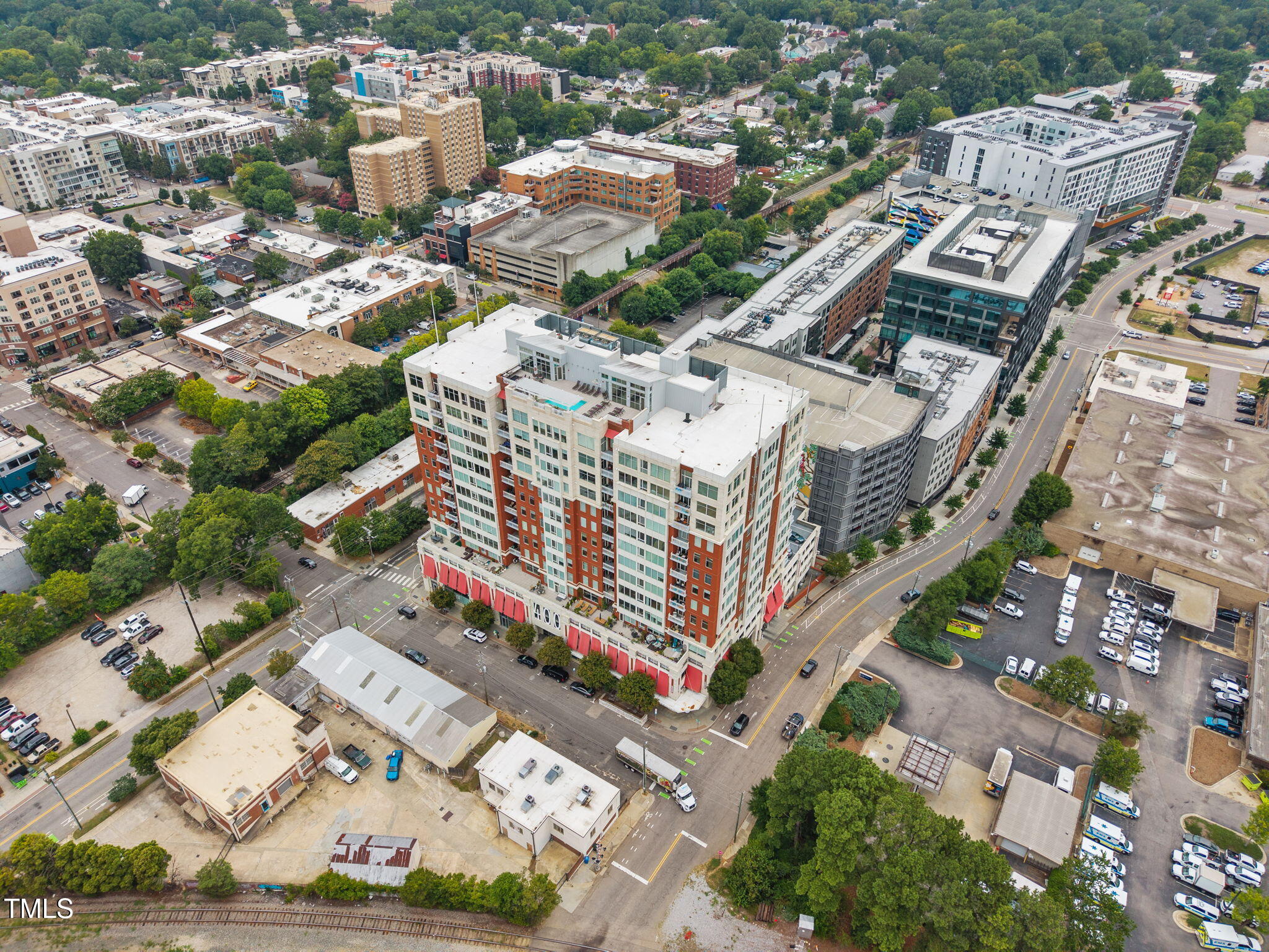 400 West North Street, Unit 1028 Raleigh, NC 27603 - Photo 25 of 37 a city view with tall buildings
