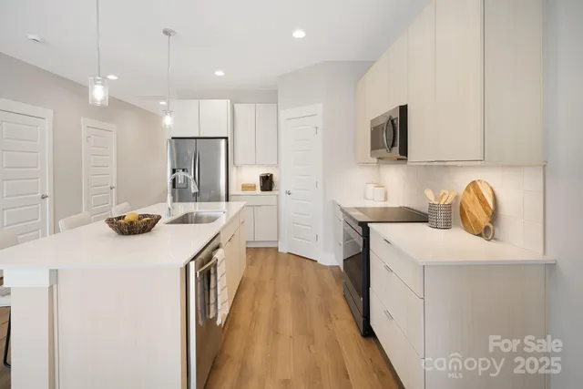 $399,900 | 5 Bolton Street, Unit 3, Asheville, NC 28806