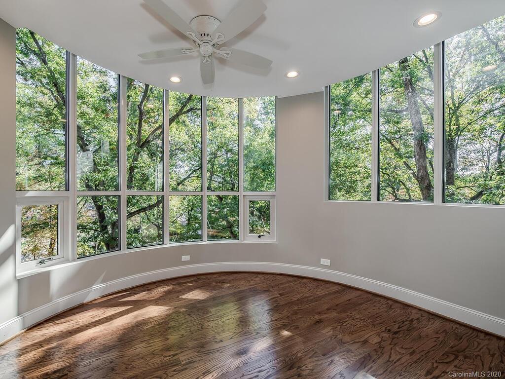 946 Cherokee Road Charlotte, NC 28207 - Photo 11 of 26 Gallery Image 11