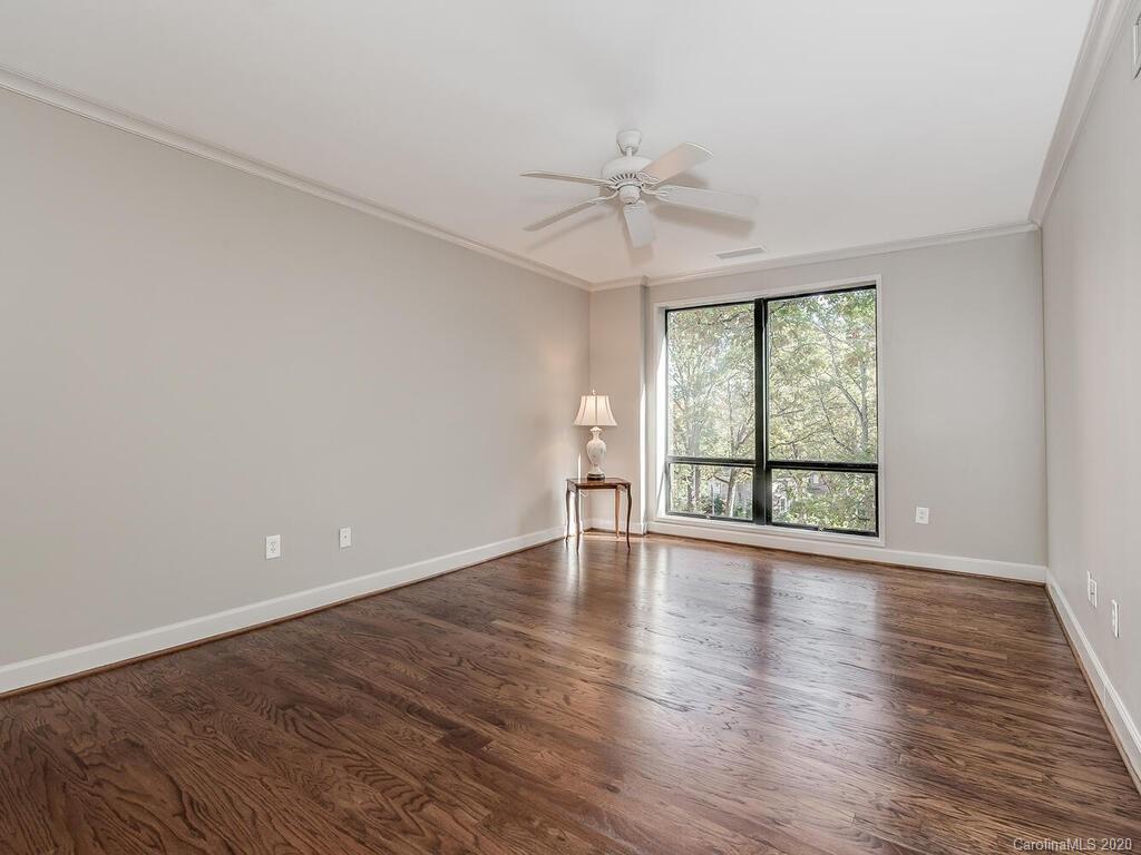 946 Cherokee Road Charlotte, NC 28207 - Photo 16 of 26 Gallery Image 16