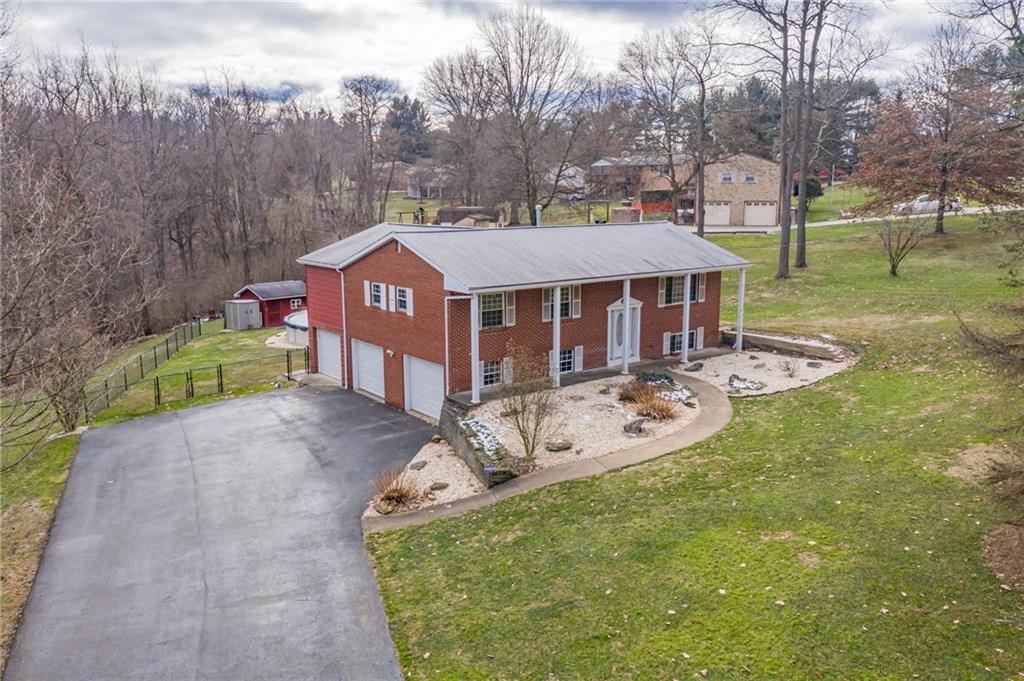302 Community Park Road Vandergrift, PA 15690 - Photo 1 of 25 Gallery Image 1