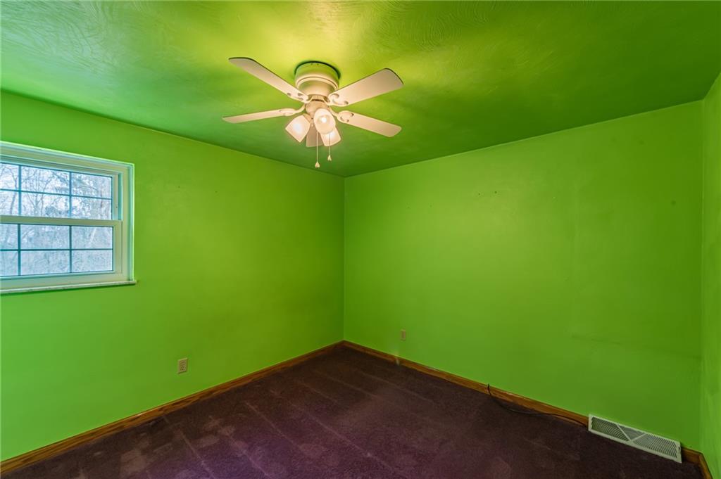 302 Community Park Road Vandergrift, PA 15690 - Photo 16 of 25 Gallery Image 16