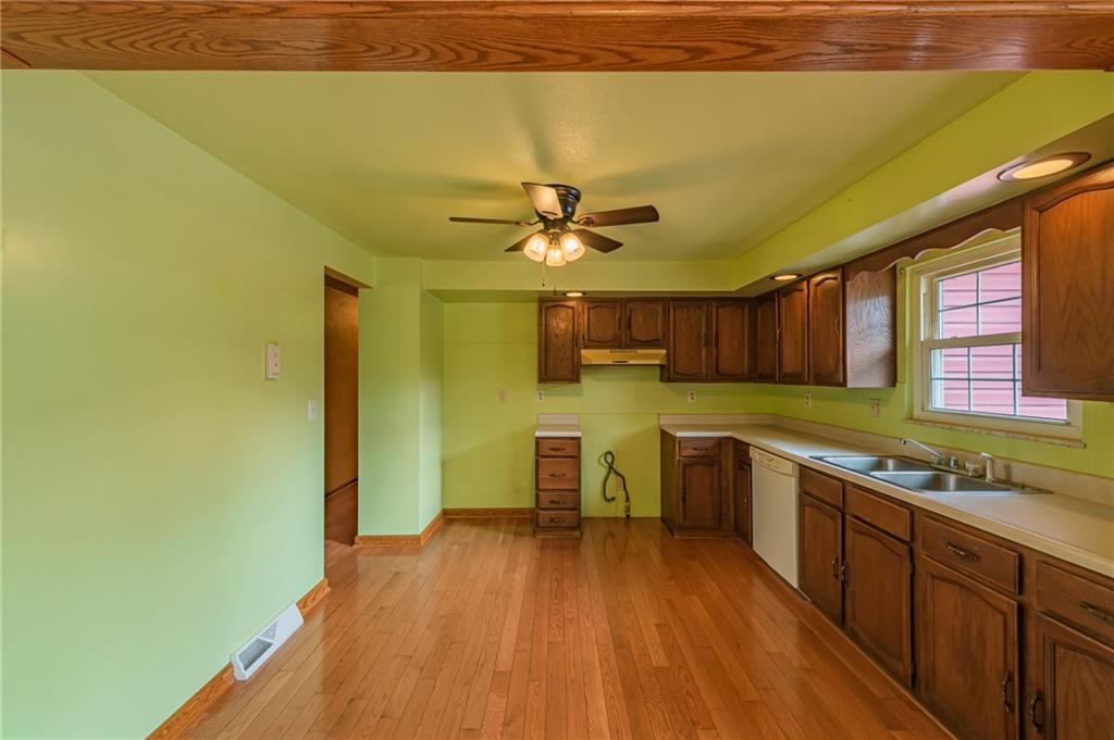 302 Community Park Road Vandergrift, PA 15690 - Photo 8 of 25 Gallery Image 8