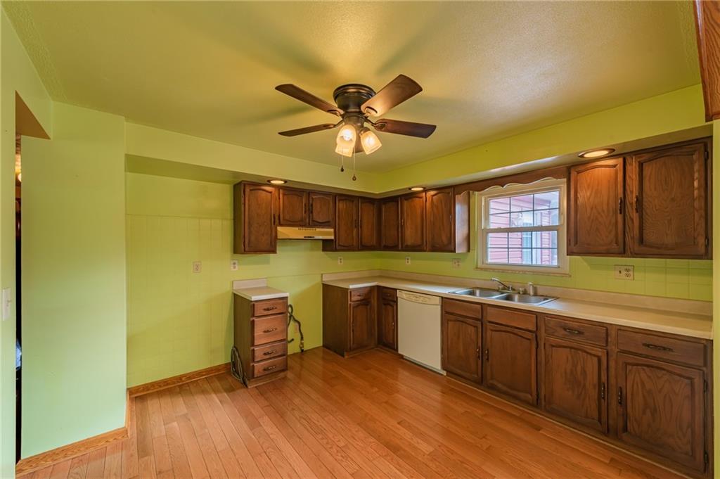 302 Community Park Road Vandergrift, PA 15690 - Photo 9 of 25 Gallery Image 9