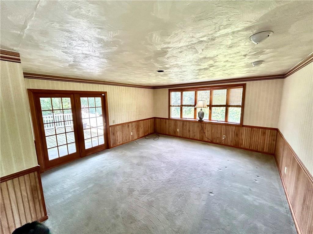 239 Marshall Road Oakdale, PA 15071 - Photo 20 of 41 an empty room with windows