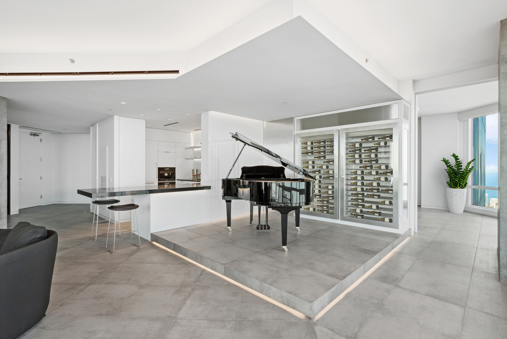 401 North Wabash Avenue, Unit 84F Chicago, IL 60611 - Photo 8 of 31 a view of a livingroom with furniture and a piano