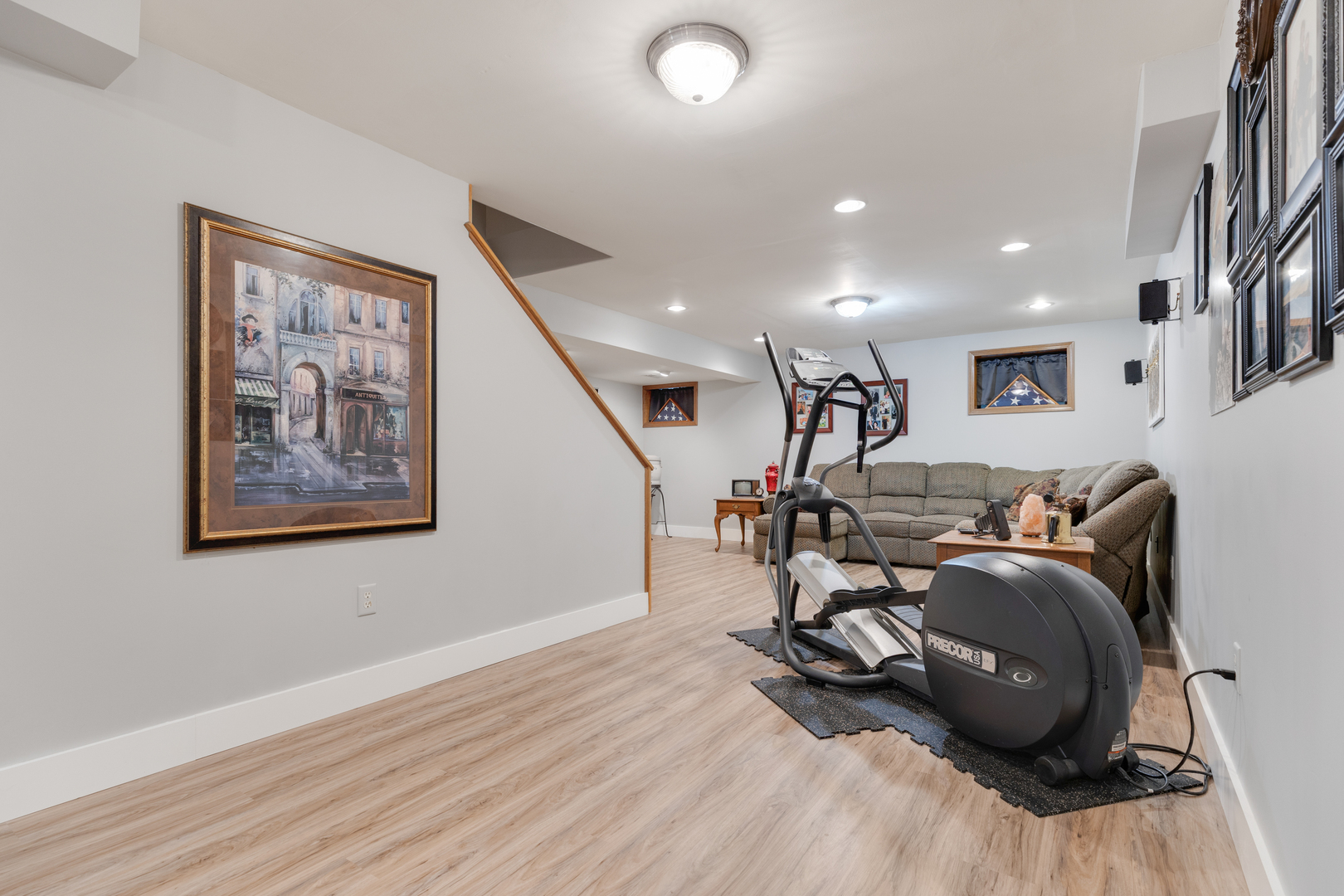 10317 Ridge Lane Huntley, IL 60142 - Photo 33 of 42 a view of a room with gym equipment