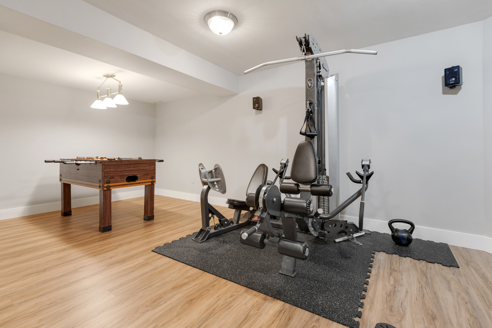 10317 Ridge Lane Huntley, IL 60142 - Photo 34 of 42 a view of a workspace with furniture and wooden floor