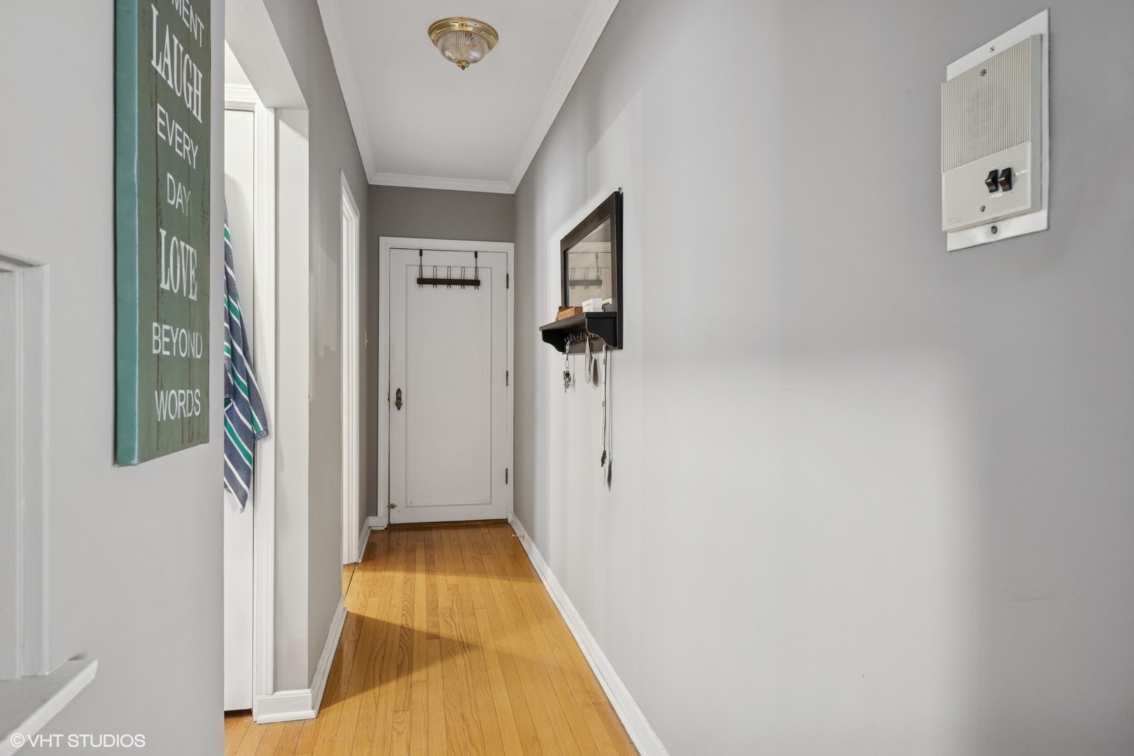 100 Pine Avenue, Unit 3 Riverside, IL 60546 - Photo 14 of 14 a view of a hallway