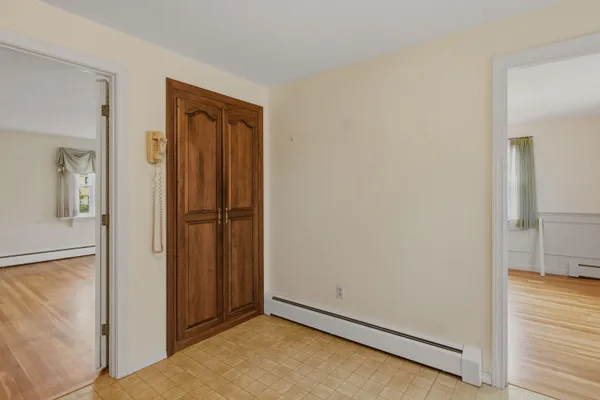 $699,900 | 6 Alden Avenue, North Hampton, NH 03862