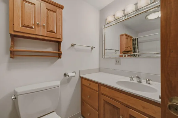 $699,900 | 6 Alden Avenue, North Hampton, NH 03862