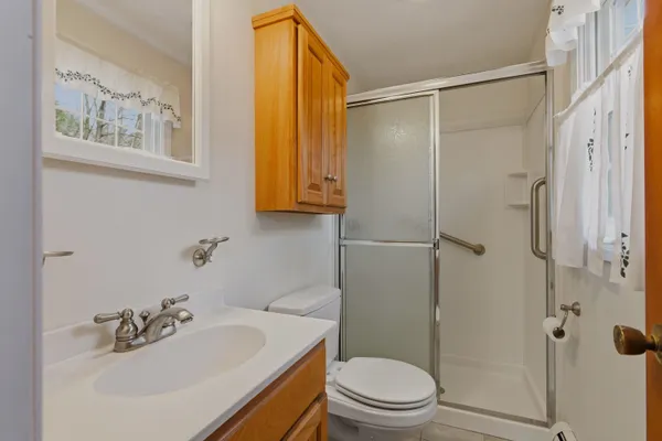 $699,900 | 6 Alden Avenue, North Hampton, NH 03862