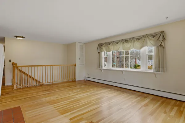 $699,900 | 6 Alden Avenue, North Hampton, NH 03862