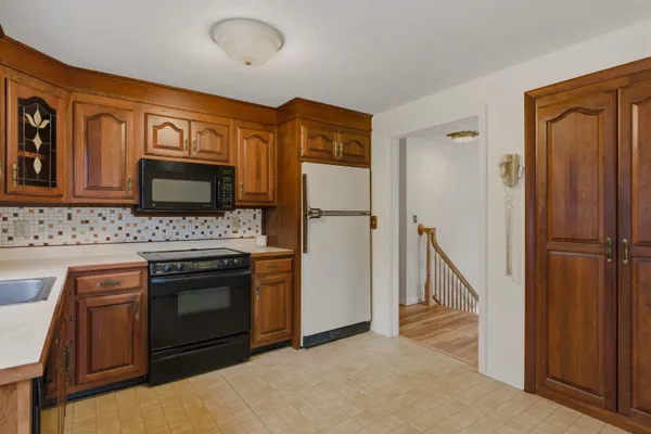 $699,900 | 6 Alden Avenue, North Hampton, NH 03862