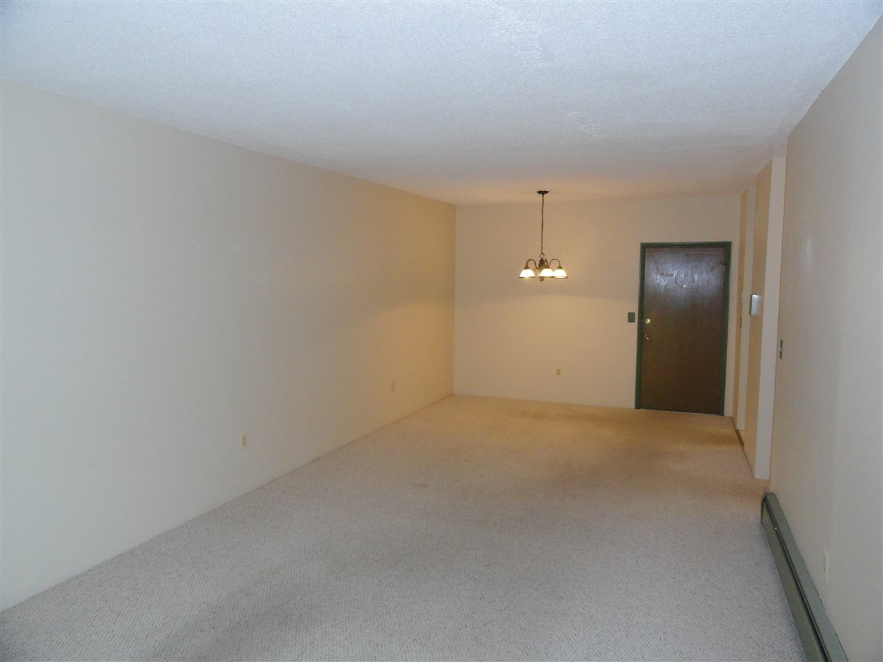 4 Strawberry Bank Road, Unit 21 Nashua, NH 03062 - Photo 5 of 25 Gallery Image 5