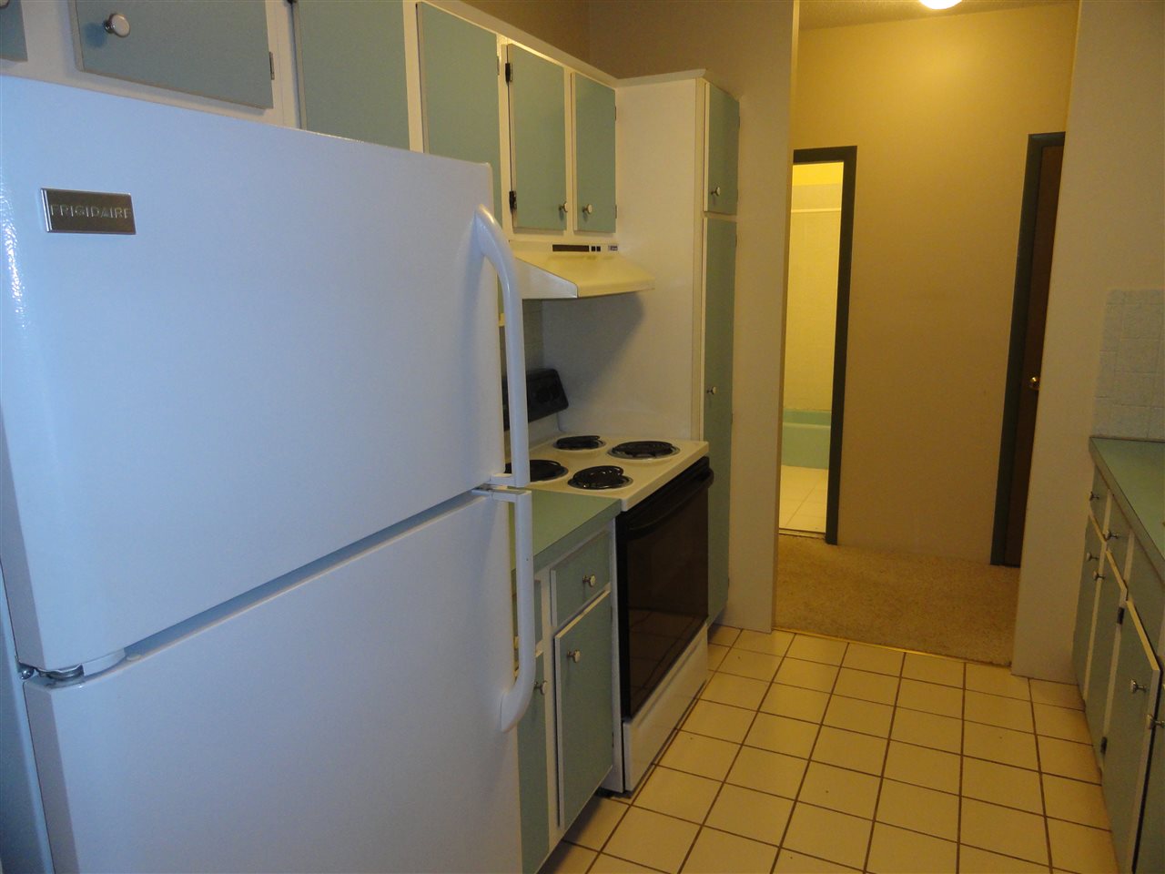 4 Strawberry Bank Road, Unit 21 Nashua, NH 03062 - Photo 6 of 25 Gallery Image 6