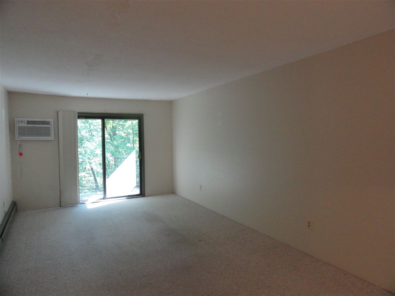 4 Strawberry Bank Road, Unit 21 Nashua, NH 03062 - Photo 8 of 25 Gallery Image 8