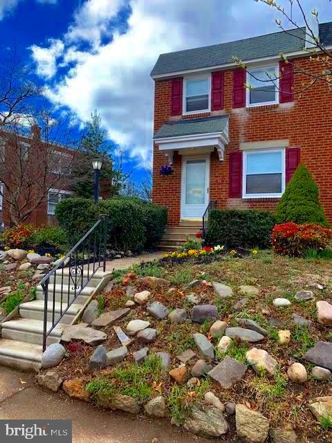 534 Overlook Road Philadelphia, PA 19128 - Photo 1 of 25 534 Overlook Road