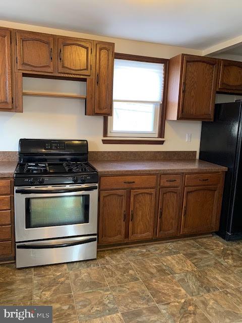534 Overlook Road Philadelphia, PA 19128 - Photo 14 of 25 Kitchen