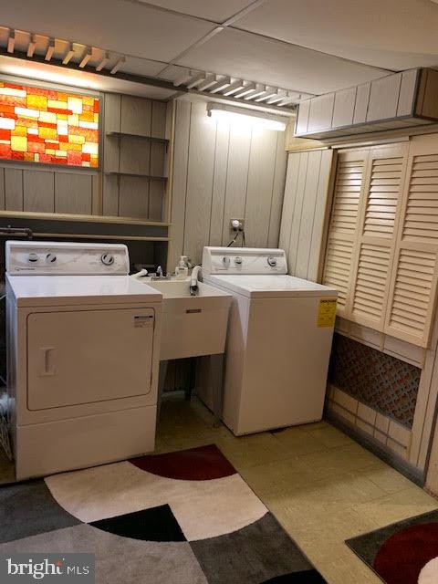 534 Overlook Road Philadelphia, PA 19128 - Photo 19 of 25 LL Laundry
