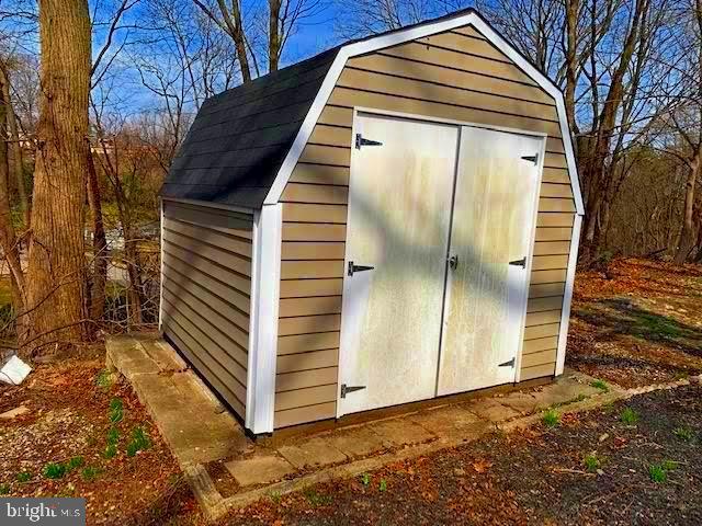 534 Overlook Road Philadelphia, PA 19128 - Photo 6 of 25 Shed