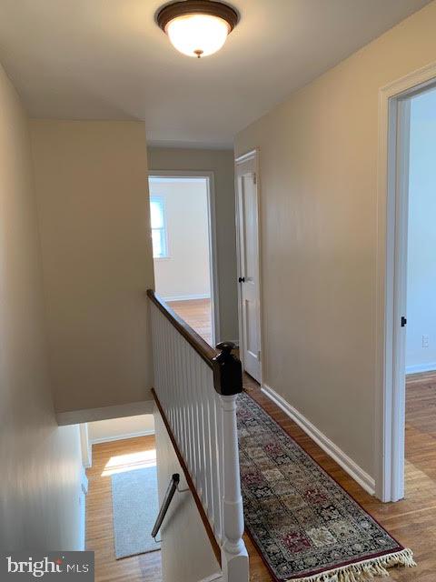 534 Overlook Road Philadelphia, PA 19128 - Photo 9 of 25 2nd Floor Hallway