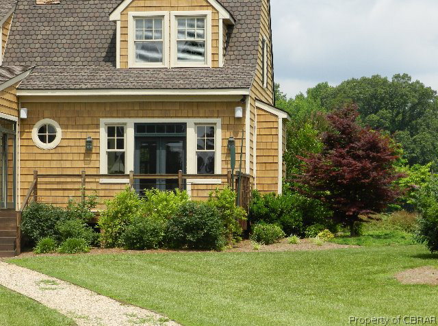 14 Tide Point Lane Kilmarnock, VA 22482 - Photo 19 of 35