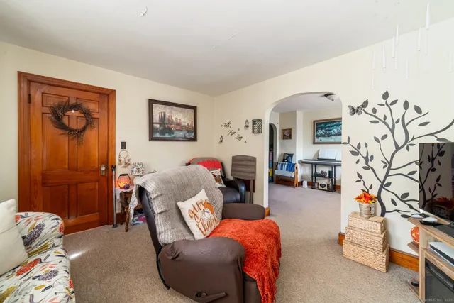 $499,000 | 111 High Street, Derby, CT 06418