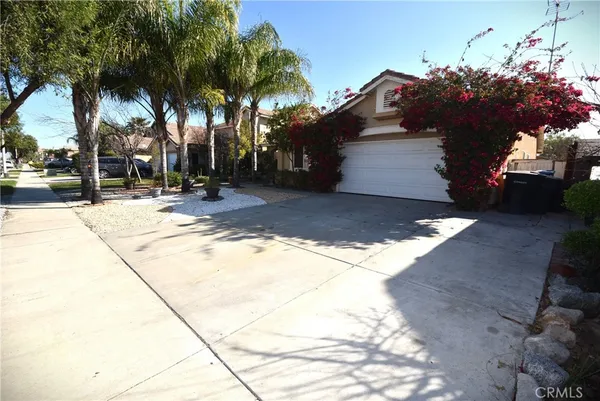 $579,900 | 2293 Murrieta Road, Perris, CA 92571