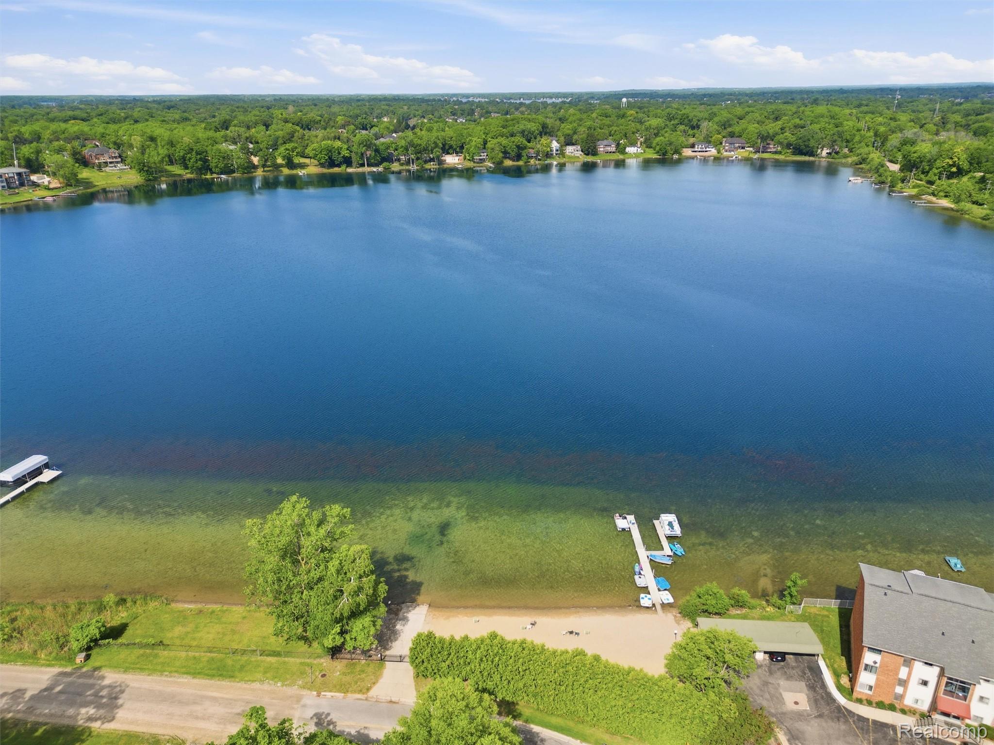1975 Klingensmith Road, Unit 26 Bloomfield Hills, MI 48302 - Photo 20 of 21 07-DJI_0332.jpg