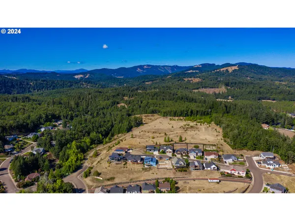$3,500,000 | 609 Coastal View Drive, Philomath, OR 97370