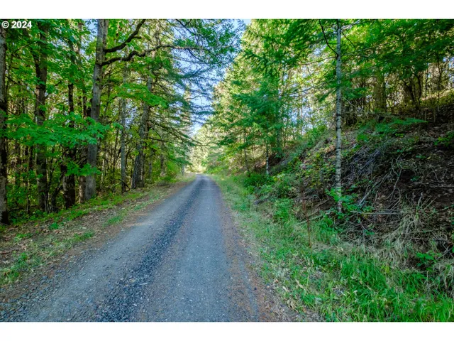 $3,500,000 | 609 Coastal View Drive, Philomath, OR 97370