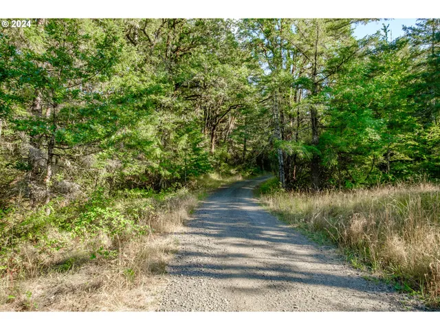 $3,500,000 | 609 Coastal View Drive, Philomath, OR 97370