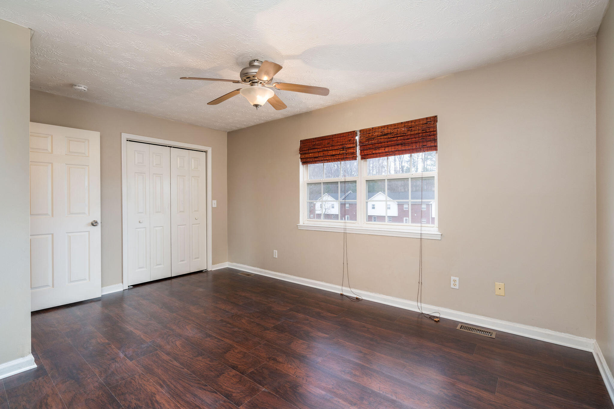 807 Swadley Road, Unit 4 Johnson City, TN 37601 - Photo 26 of 27 DSC01063-Edit